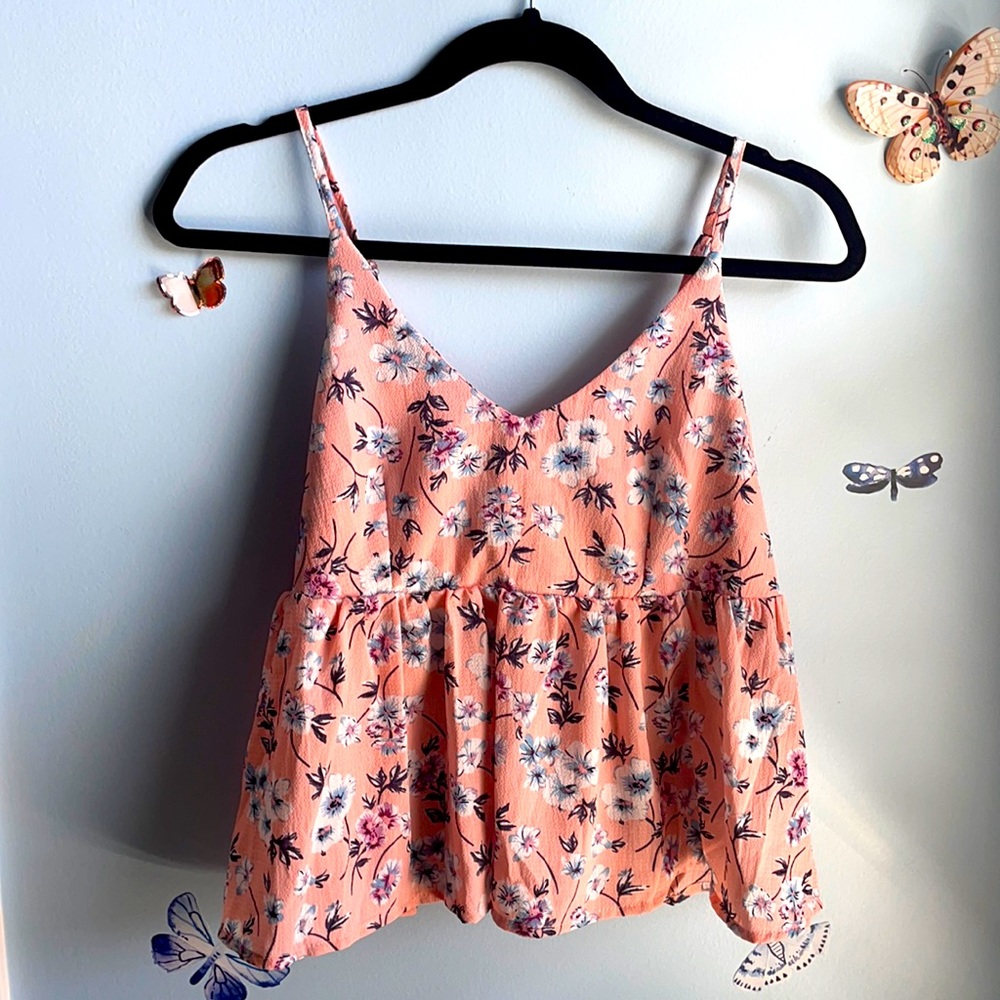 CLOSET CLEAROUT‼️ Pink floral top